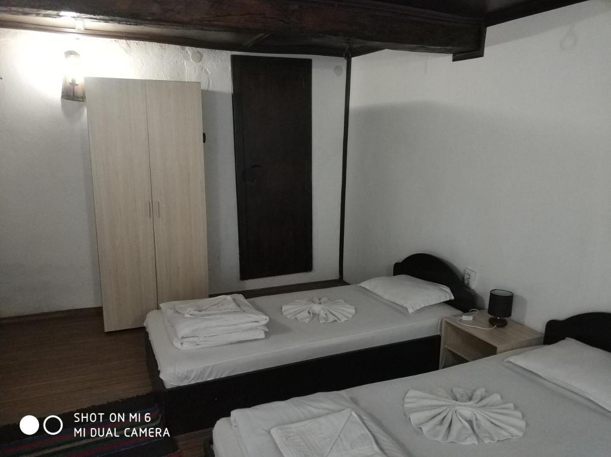 ホテル Papanovata House Enina エクステリア 写真