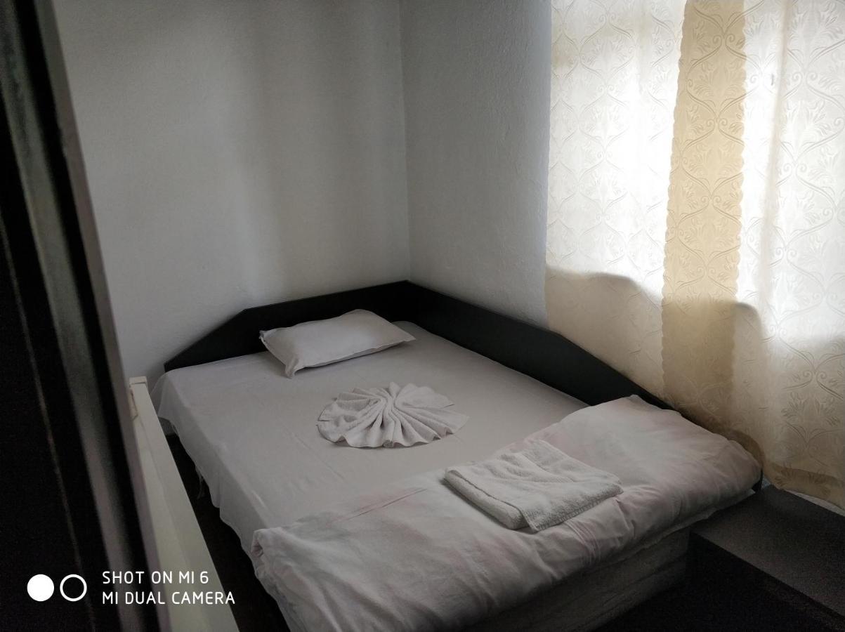 ホテル Papanovata House Enina エクステリア 写真